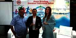 Lari Maraton Sambil 'Perang' Air, Seru!