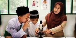 Sambut Hari Guru, Ada Lirik `Hymne Guru` yang Berubah...