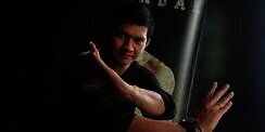 Warganet 'Geli' Lihat Komentar Iko Uwais pada Pria ini