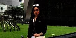 Geger Busana Menewarang Adik Model Cantik
