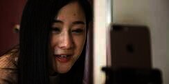 Siarkan Kesehariannya, Kisah Gadis Difabel Sentuh Hati Dunia