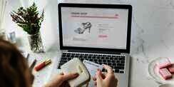 Jual Beli Online, Bagaimana Pandangan Islam?