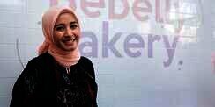 Liburan, 5 Artis Berhijab Ini Pakai Tas Harga Selangit