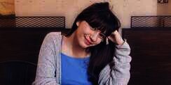 Foto Pemotretan Cassandra Lee yang Bikin `Nyengir` Netizen