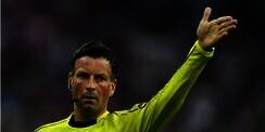 Azan Berkumandang, Wasit Hentikan Pertandingan Sepak Bola
