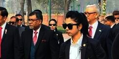 Viral! Pengawal Cantik di Samping Jokowi Bikin Penasaran