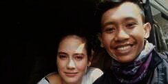 Ngakak! Cerita Lucu Driver Ojol Terima Order Pevita Pearce