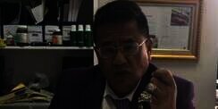 Sambil Menangis, Hotman Paris Ungkap Honor Termahalnya