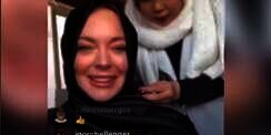 Lindsay Lohan Juga Pakai Makeup Halal di London Fashion Week