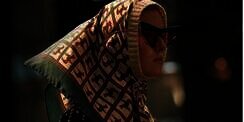 Cyborg, Aksesoris Mirip Hijab ala Gucci di Milan Fashion Week