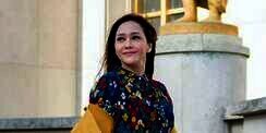 3 Gaya Kece Maia Estianty Liburan di Paris