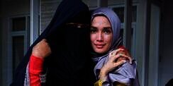 Cantik dan Anggun Ussy Sulistiawaty Saat Berhijab
