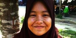 Perjuangan Putri Pedagang Ikan Selesaikan Hafalan 30 Juz Quran