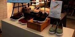 Sepatu Berhak yang Nyaman Buat Wanita Aktif