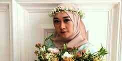 Sontek 3 Gaya Hijab Elegan Ellen, Mantan Personel Cheerybell