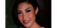 Ayu Dewi Pamer Foto Heboh, Astaga Pose Soimah!