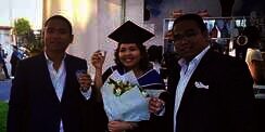 Jarang Terekspos, 3 Anak Hotman Paris Ternyata Kompak Banget!