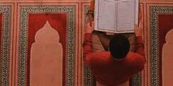 Yuk Ngaji: Menghias Diri dengan Ilmu Tawakal