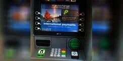 Banyak yang Gagal, Bisa Temukan Kamera Pengintai di ATM Ini?
