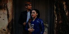 Foto Maternity Vicky Shu, Tetap Memesona Tanpa Pamer Perut