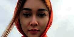 Aura Kasih Pamer Foto Jadul, Tetap Cantik?