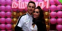 Detik-detik Bayi Ussy dan Andhika Naik Tangga Sendiri dan...