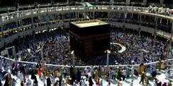 Pria Tewas Usai Lompat dari Atap Masjidil Haram