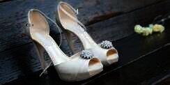 5 Sepatu Hak Tinggi Stylish dan Nyaman untuk Pernikahan