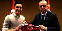 Foto Bareng Erdogan Dikritik, Ozil Tinggalkan Timnas Jerman