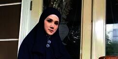 Gaya Kompak Cantik Mulan Jameela dan Safea Berhijab