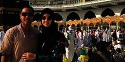 Doa Nia Ramadhani di Depan Kabah