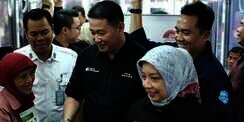 Asyik! BPJS Ketenagakerjaan Bagi-bagi E-Money di Dua Stasiun
