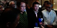 Punya Harta Rp569 Triliun, Pria Ini Memilih Balik Jadi Guru