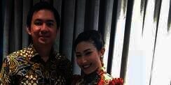 Ayu Dewi Ungkap Hubungan Sebenarnya Luna Maya dan Reino Barack