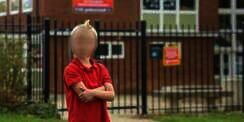 Takut Menusuk yang Lain, Siswa SD Berambut Mohawk Dipulangkan Sekolah