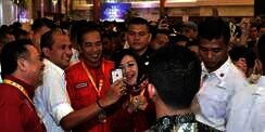 Jokowi Cerita Pernah Ngutang di Warung Makan Saat Kuliah