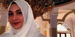 Potret Cantik Denira Wiraguna Saat Berhijab
