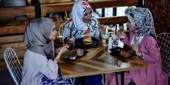 'Weekend' di Depan Mata, Ayo Kongko Bareng Teman-teman