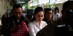 Jennifer Dunn Resmi Bebas dari Awal Oktober