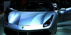 Antar Sekolah Naik Ferrari, Orang Tua Di-Kick dari Grup Chat Sekolah