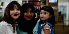 Salut, Gisella Anastasia Hadiri Pernikahan Pengasuh Anaknya