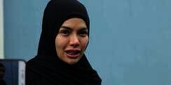 Nikita Mirzani Ubah Penampilan Pakai Turban, Netizen Teringat Rina Nose