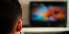 Keren! TV Ini Bisa Kumandangkan Azan Lima Waktu