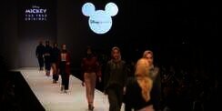 Jenahara, Anggrek, dan Mickey Mouse