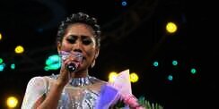 Evi Masamba Menangis Terisak Sebelum Acara Resepsi, Ada Apa?