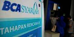 Selain Bebas Riba, Ini Alasan Nasabah Hijrah Menabung ke Bank Syariah