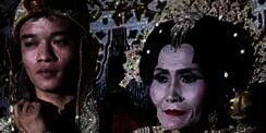 Viral! Pemuda 20 Tahun Nikahi Nenek 65 Tahun