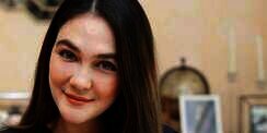 Luna Maya Menangis Saat Minta Maaf ke Orangtua Reino Barack