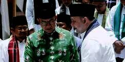 Pemprov DKI Berangkatkan Umroh 267 Marbut 