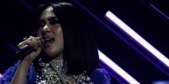 Luna Maya Beberkan Awal Pertemuan Syahrini dan Reino Barack